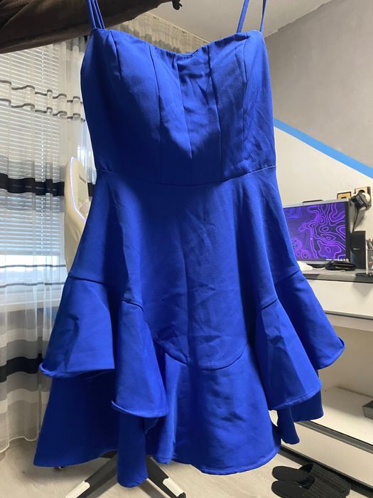 Официална рокля запазена!