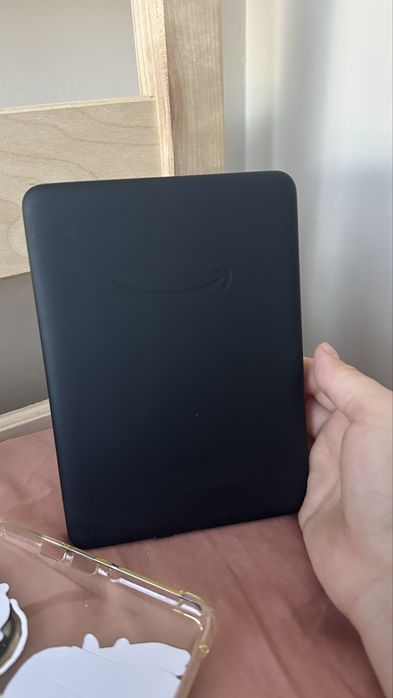 Kindle Paper-white (12th Gen)