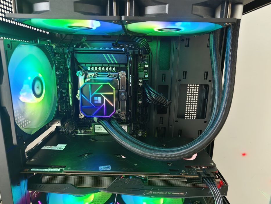 Forge X99 – 14-ядрен Xeon / RX 480 8GB / 40GB RAM