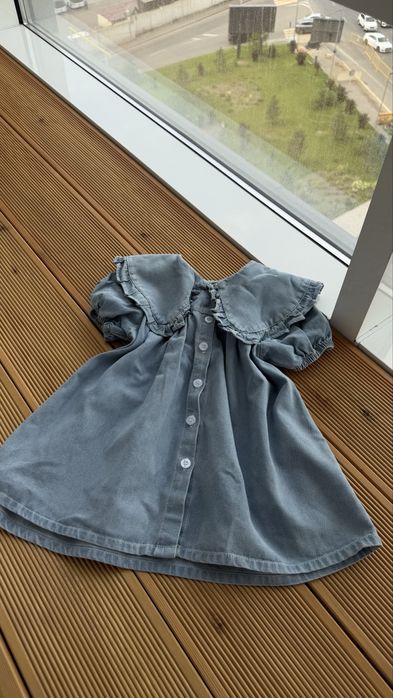 Продам для девочки на 2-3 года