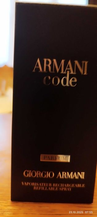 Продавам парфюм ARMANI CODE