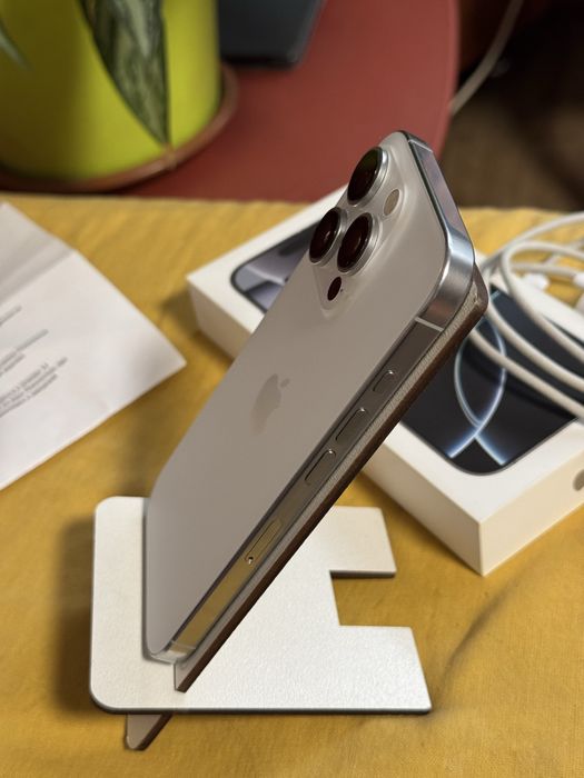 Iphone 16 pro без ремонта акум 92%