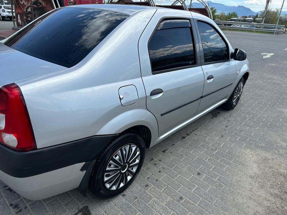Vand Dacia Logan 2007 123.000 km 1.4 benzina