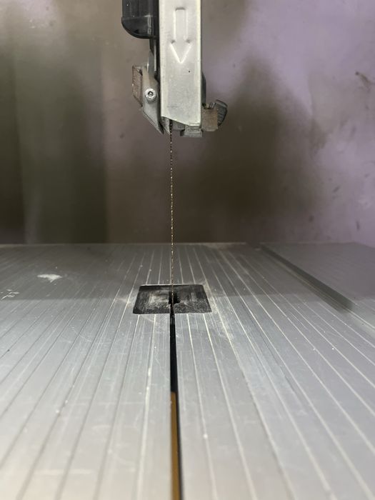 Ленточная пила DeWALT DW876