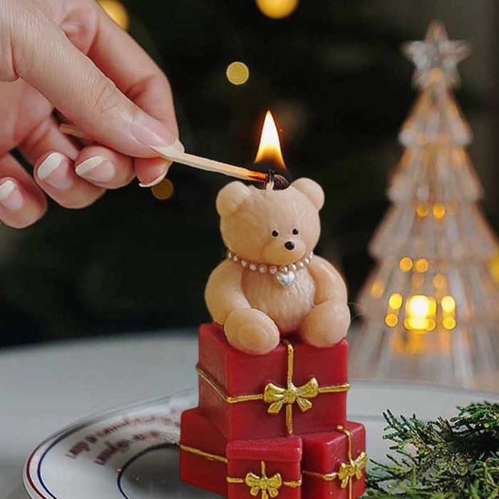 Новогодние свечи в форме мишки