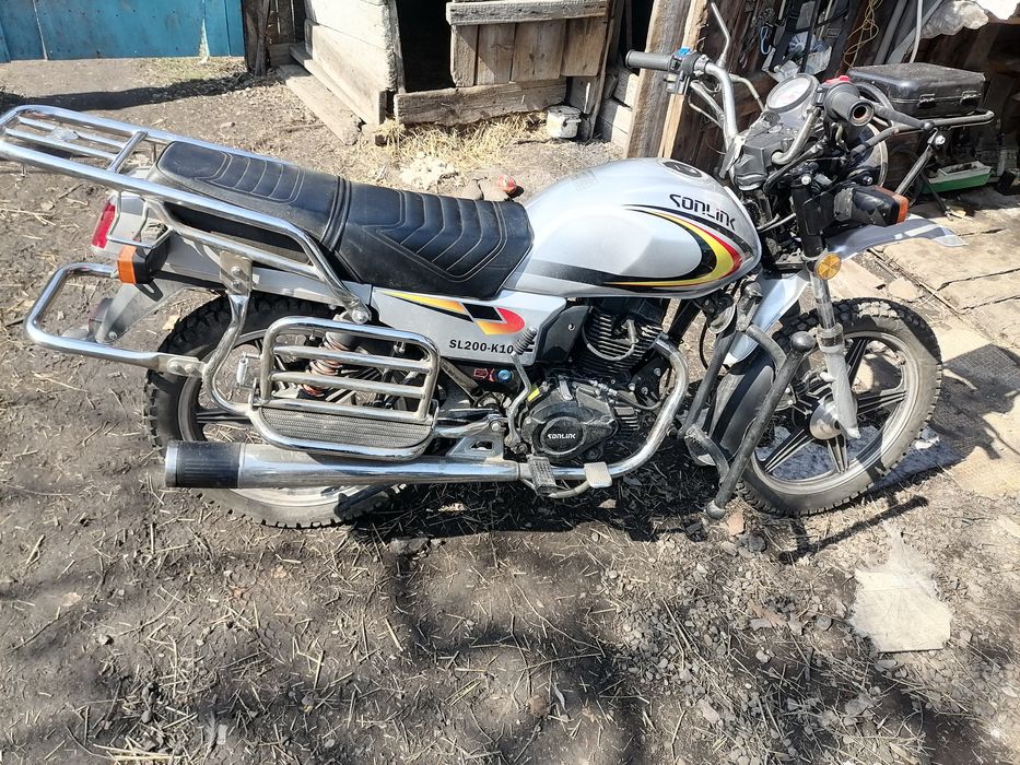 Продам мотоцикл 200 куб