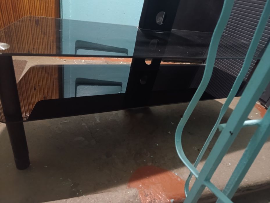 Продам подставку для телевизора (тумба)