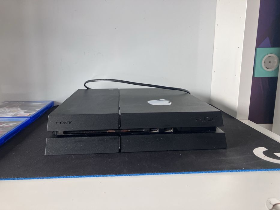 Play Station 4 + игри