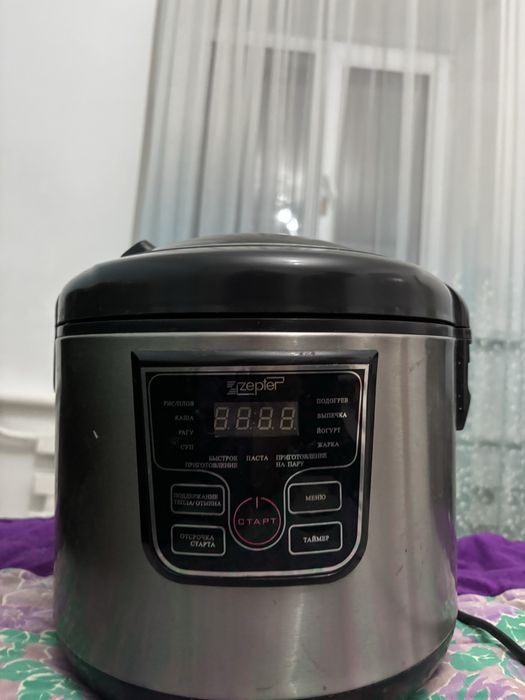 Мультиварка Redmond