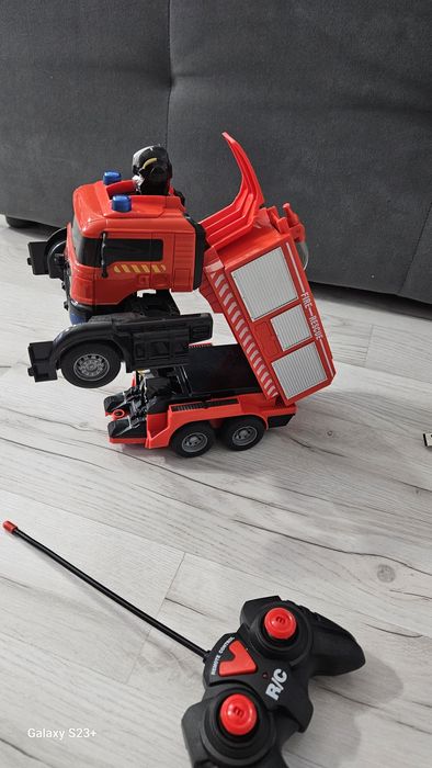 Машина пожарная детская