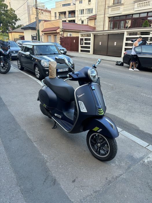 Vespa GTS Super Tech 300