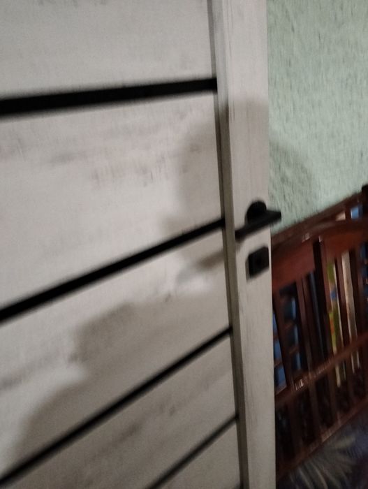 Продам двери межкомнатные