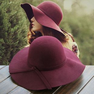 дамска шапка изискана луксозна капела с периферия и коланче модел ZARA