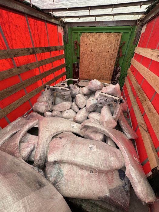 Эстима,сиенна запчасть