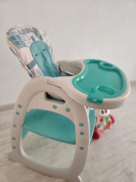 Продам стол для кормления