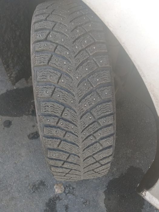 Продам зимнюю резину Мишлен