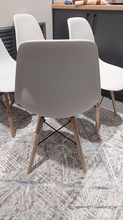 Стулья, новые в идеальном состоянии