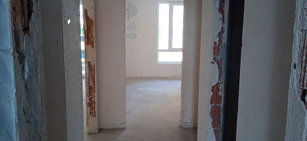 Продава се Двустаен апартамент в Пловдив, Христо Смирненски - 70 кв.м за 1215 €/кв.м - Снимка #1