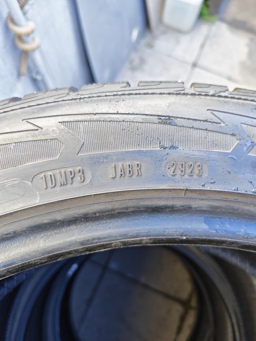 275/45R21 Като нови