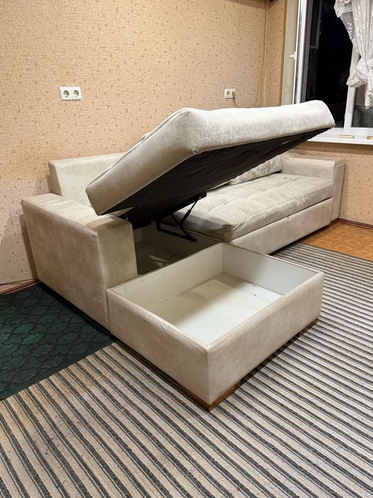 Угловой раскладной диван