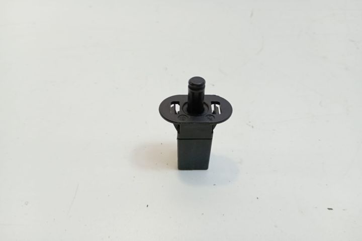 Buton  usita rezervor 82289392 BMW Seria 3 E90/E91/E92/E93 seria