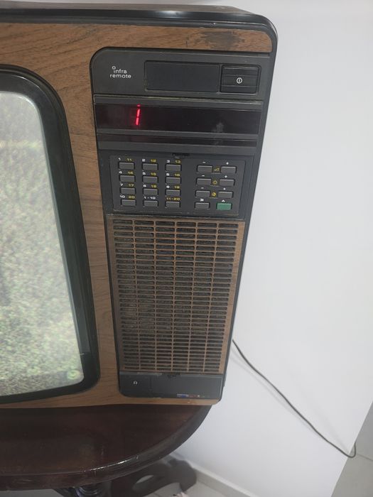 Televizor vechi din lemn cu tub, Philips,functional