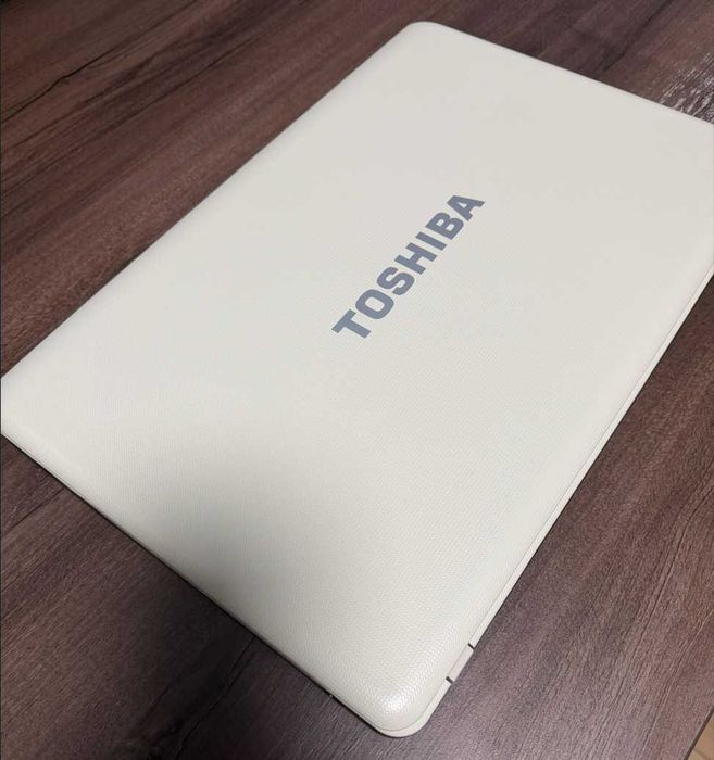 Лаптоп Toshiba Satellite C660-2QV