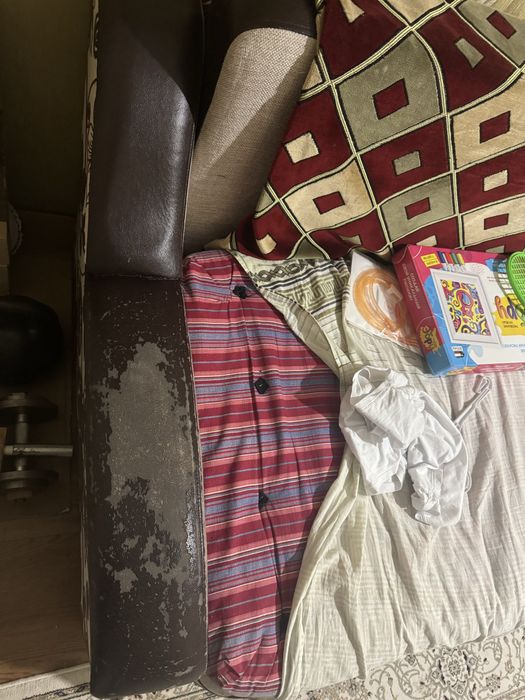 Диван бесплатно отдам