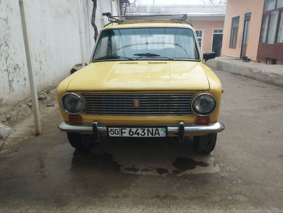 Vaz 2102 zudlik bilan sotladi