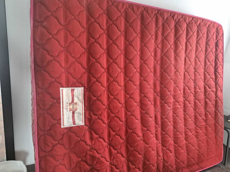 Отдам бесплатно матрасы