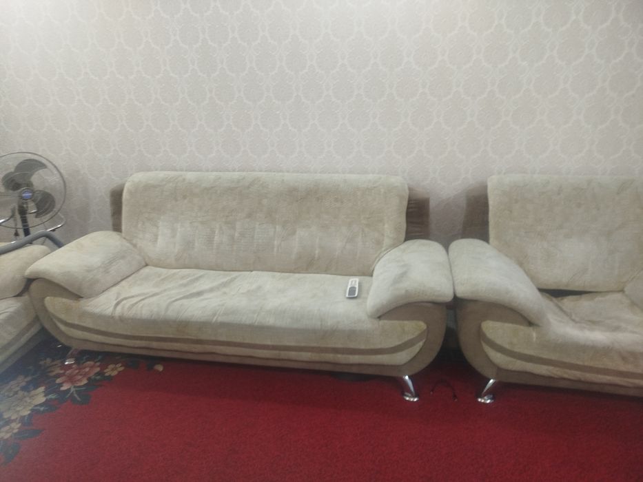 Mehmonxona uchun mebel