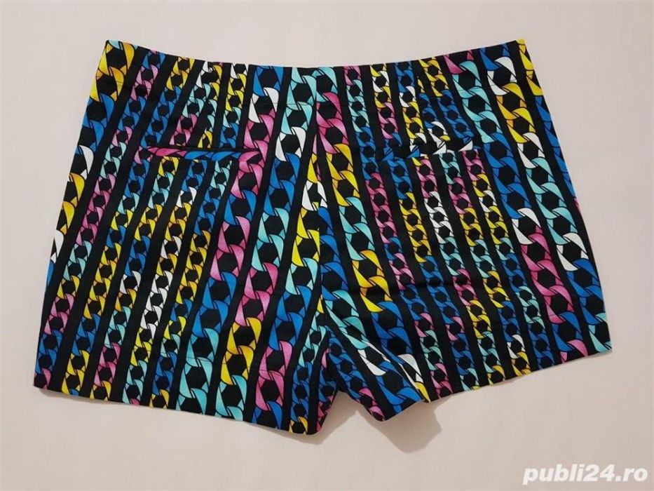 Pantaloni scurti Axel,3 modele,marimea xl dar merg L,ca noi,30 lei/per