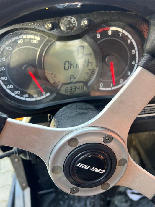 Can-am commander 1000R