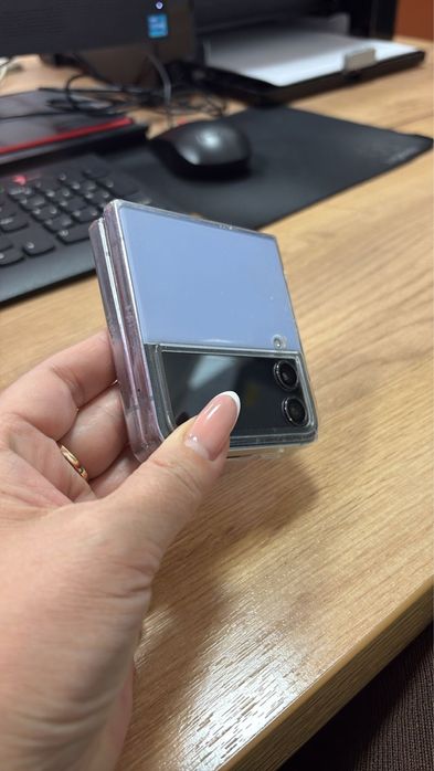 Samsung Galaxy Z Flip 4