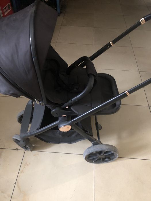 Продаю каляску 3 в 1