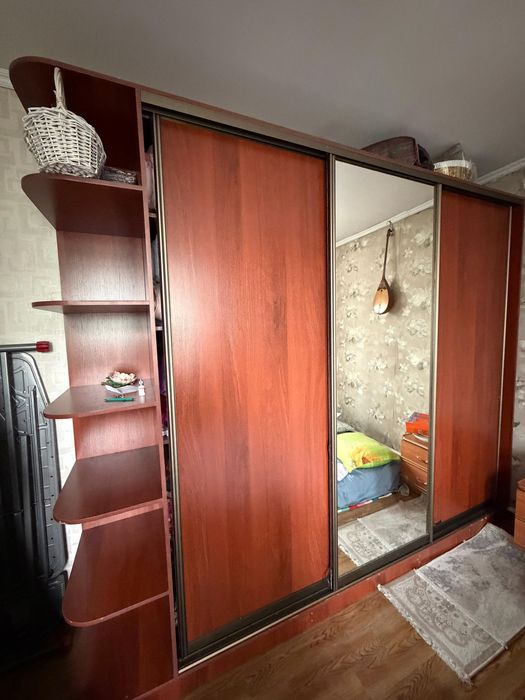 Продаю шкаф в отличном состоянии
