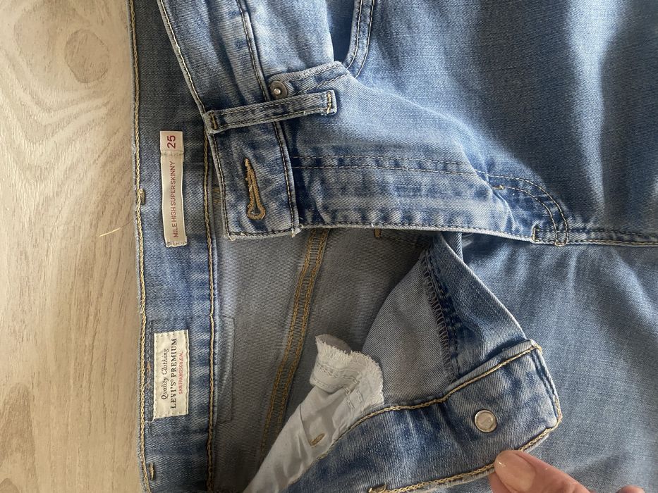 Джинсы скинни левайс