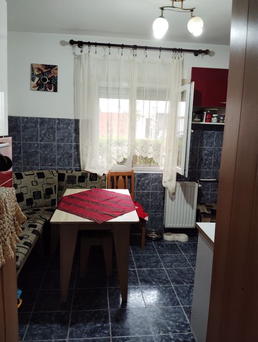 Vand apartament 3 camere !