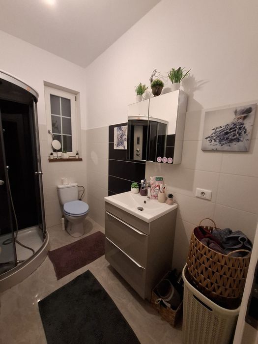 Casa  parter de închiriat Buftea - Crevedia, 4 camere , curte 430 mp.