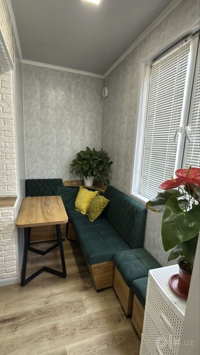 Продается 1в2 комн. квартира