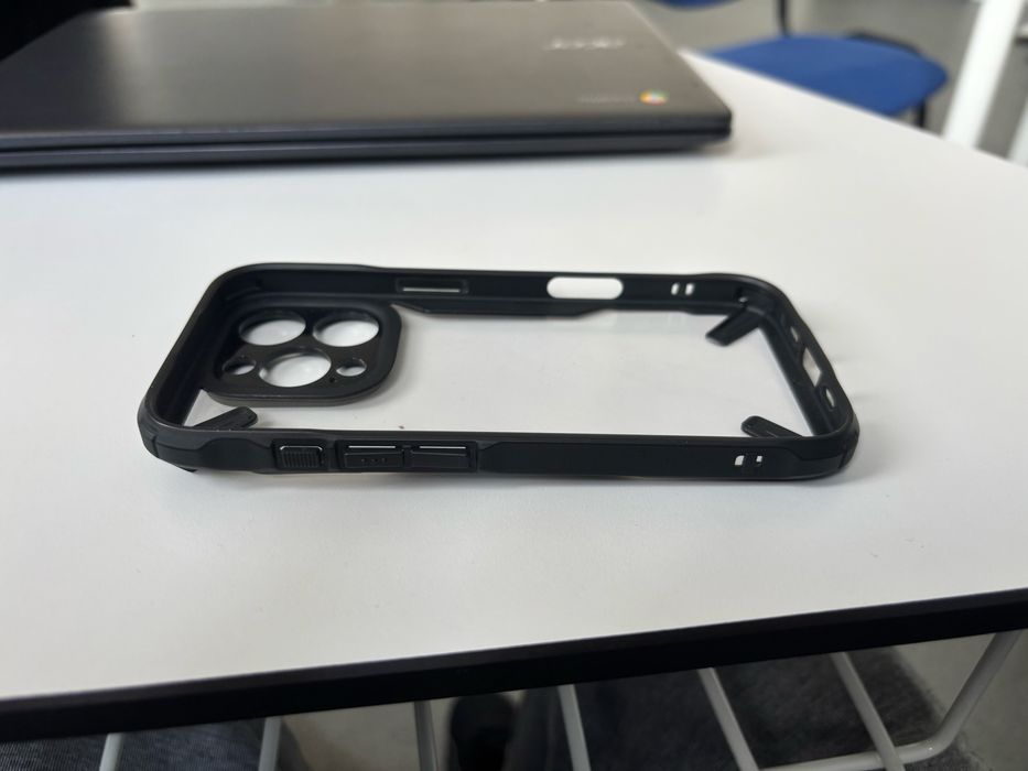 Кейс за Iphone 16 pro.