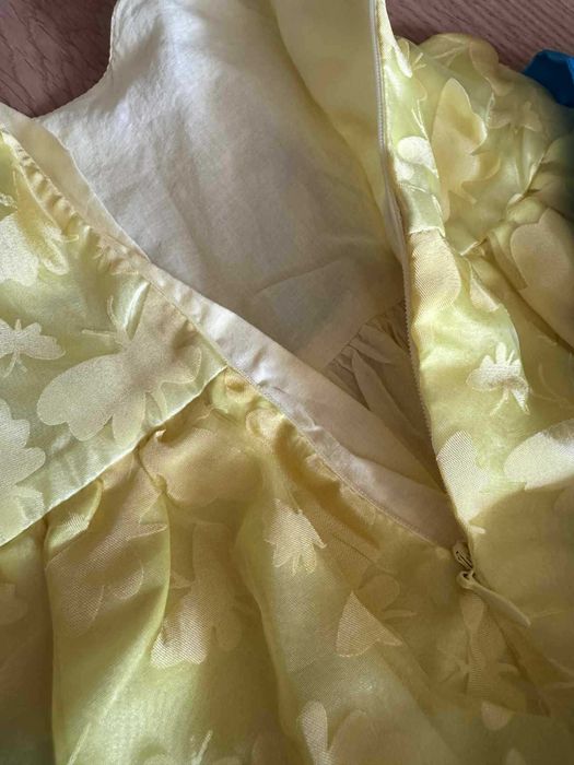 Детска официална рокля с пеперуди 92 см (1-2г.)