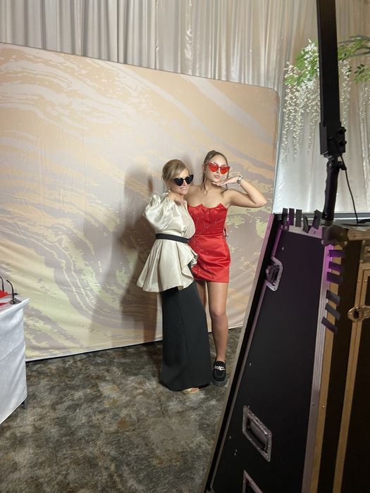 Cele mai noi tendinte pentru evenimente le gasesti la noi!!