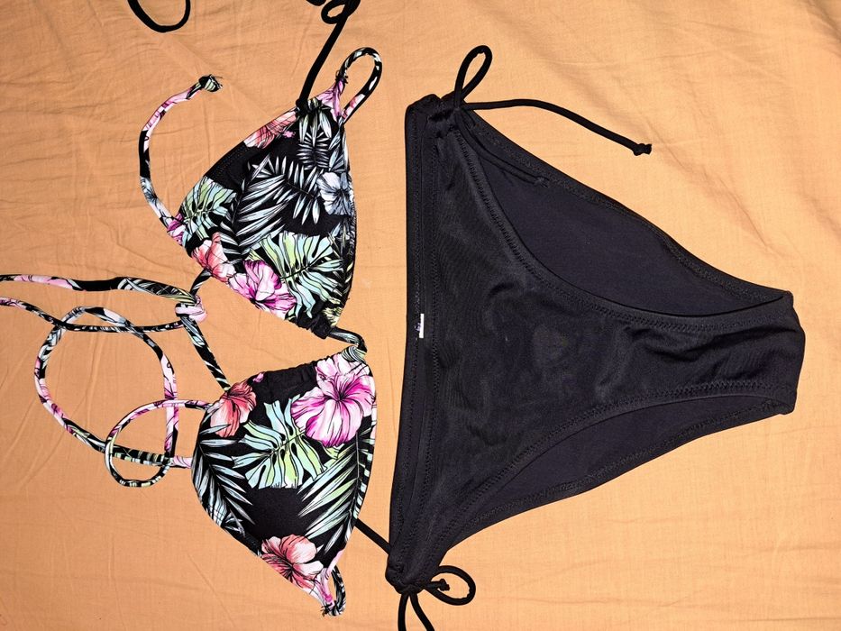 Бански за фини дами или момичета на 14-15г