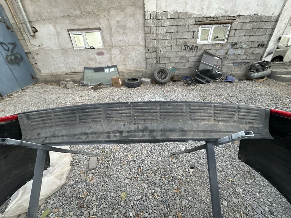 Задний бампер на тайота ленд крузер