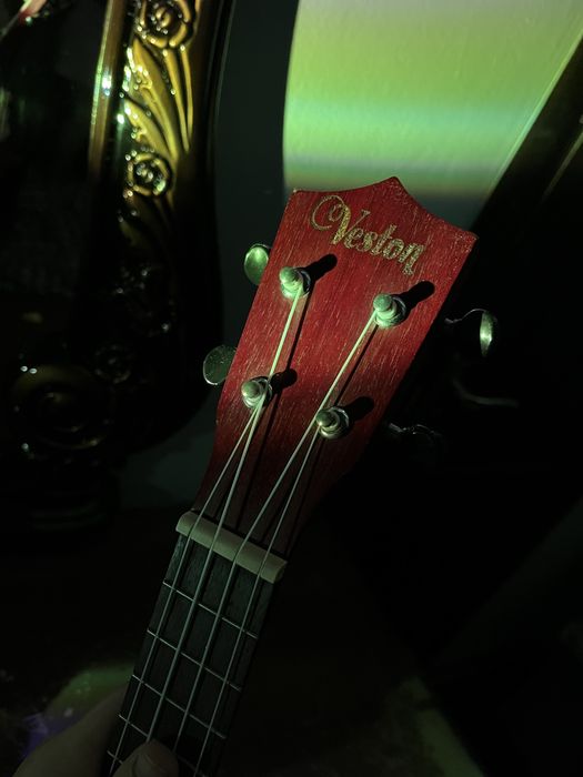 укулеле VESTON KUS100