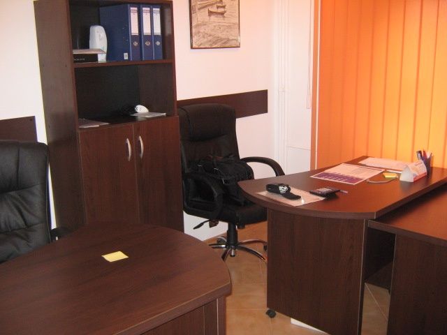 Vand mobilier birou