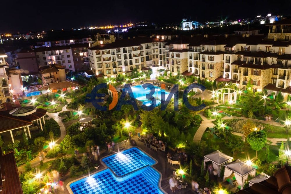 Продава се Двустаен апартамент в Несебър - 65 кв.м за 1020 €/кв.м - Снимка #14