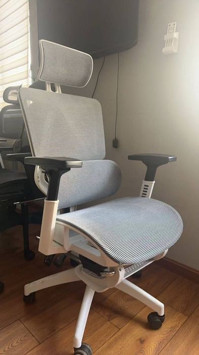 Эргономичное офисное кресло – удобный и современный дизайн!