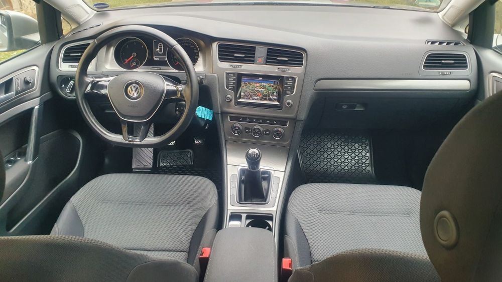 Golf 7 2.0.150 cp 170.000km navigatie park pilot incalzire in scaune